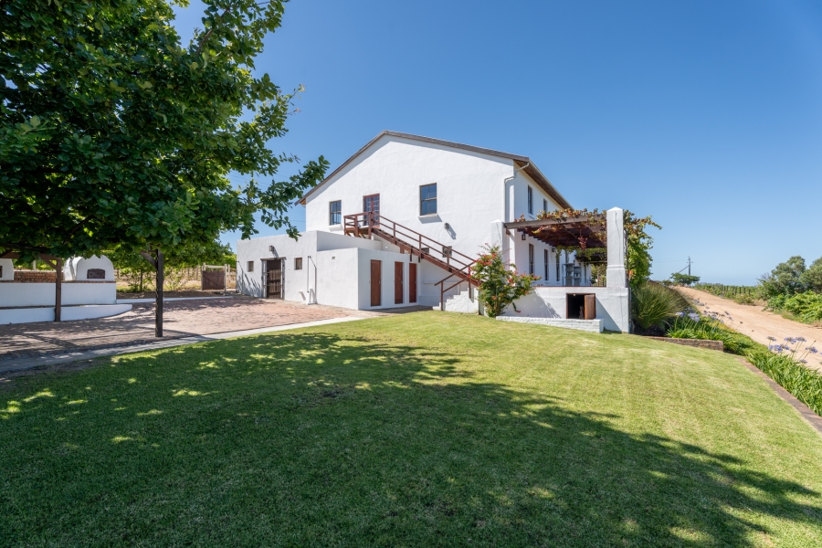 6 Bedroom Property for Sale in Stellenbosch Farms Western Cape